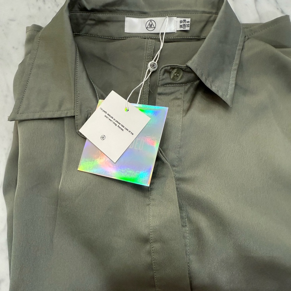 NWT Missguided Sage Green Satin Shirt Dress Short Sleeves Cuffed Midi Women's 6 - Picture 7 of 7